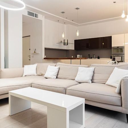 Elegante E Spazioso Quadrilocale In Porta Venezia ميلان المظهر الخارجي الصورة