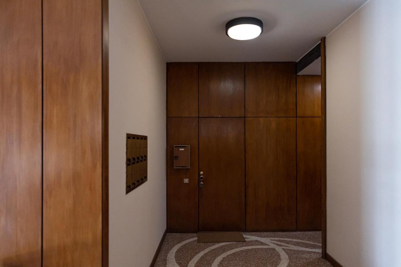 Elegante E Spazioso Quadrilocale In Porta Venezia ميلان المظهر الخارجي الصورة